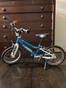 Woom 2, 14 inch bike