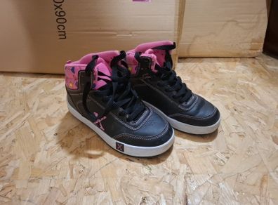 Heelys size 3