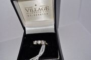 9ct yellow gold ring