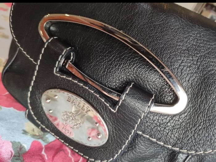 Ultra Stylish Bally Designer Leather Bags