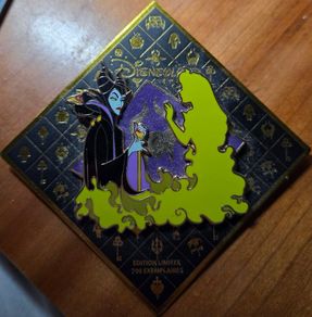 Malificent & Aurora LE 700 Disneyland Paris Pin