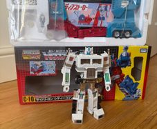 Transformers Missing Link C-10 Ultra Magnus