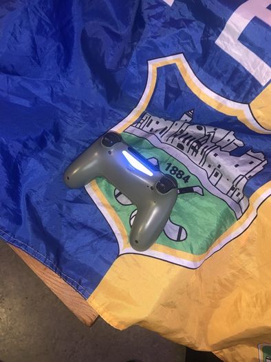 PS4 Controller