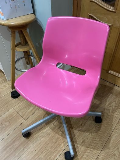 Pink office/study chair.