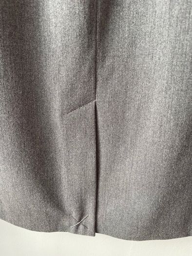 Oscar B Grey stretch skirt fully lined size 12 New