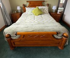 Bedroom furniture set.
