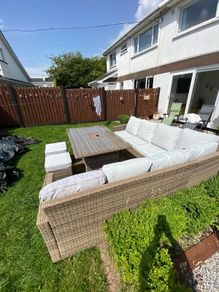 garden table and chairs