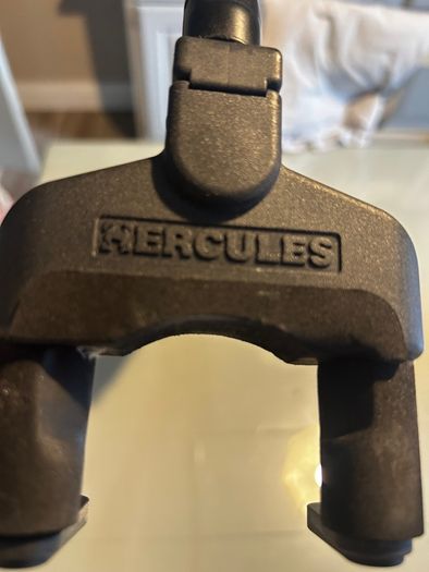 Hercules Guitar Stand