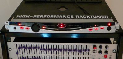 Behringer BTR2000 19" Rack Guitar Tuner