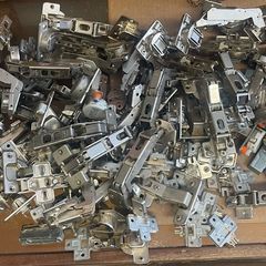 Qty 60 Hinges for Wardrobe & Kitchen Doors