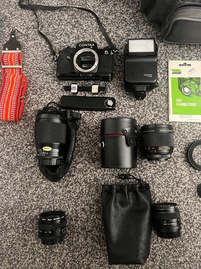 Contax 137 MD Quartz Camera with Accessories (see description)