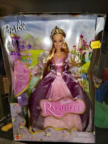 2001 Barbie Rapunzel with musical hairbrush and growing hair unopened box