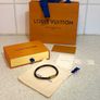 Lv bracelet Image 3