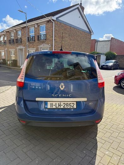 2011 Renault Grand Scenic