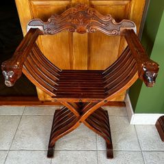 Savonarola vintage chair
