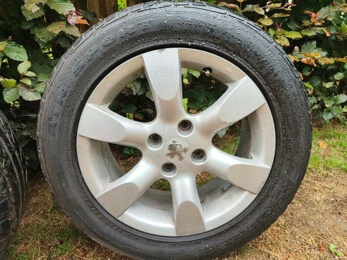 Peugeot Original Wheels set