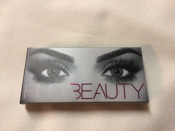 Brand New Hudabeauty Samantha 7 Classic False Eyelashes