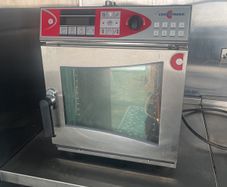 Commercial oven