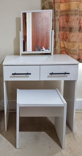 Dressing table