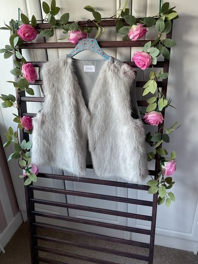 gilet grey fake fur front cropped gilet size X-Large savida