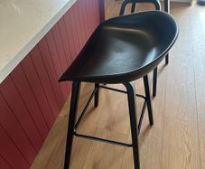 bar/ kitchen stools