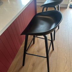 bar/ kitchen stools