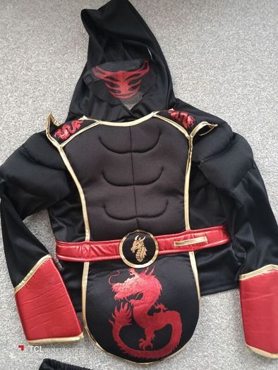 boy's costume. Age 7/8