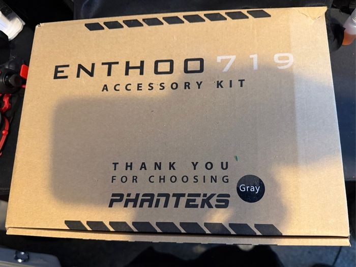 Phanteks Enthoo 719 with fans