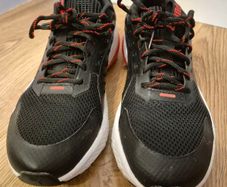 puma trainers, size UK8