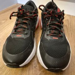 puma trainers, size UK8