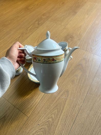 Dinnerware sets 2