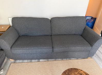 2 sofas