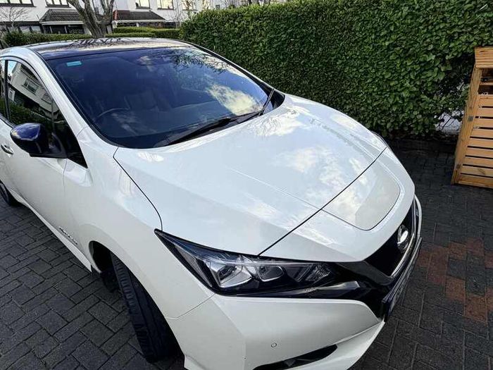 2018 Nissan Leaf Tekna- New NCT 04/28