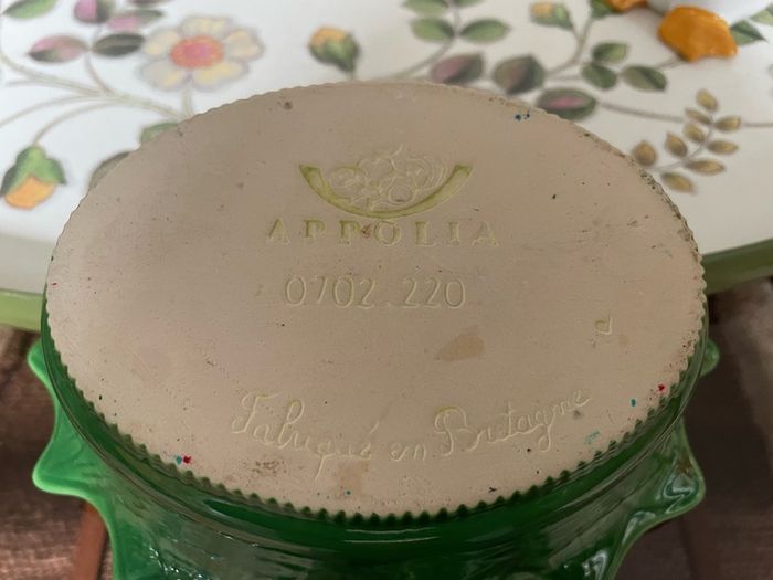 Vintage Appolia French Ceramic Sunflower Baking Form in Provincial Green