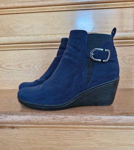 Navy wedge suede ankle boot (Marco Tozzi)