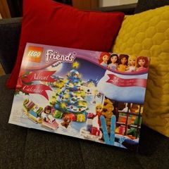 LEGO Friends Advent Calendar from 2012 (3316)