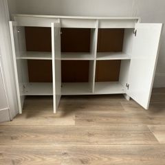 Free standing cabinet