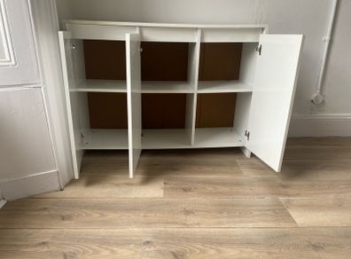 Free standing cabinet