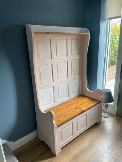 Hall Bench