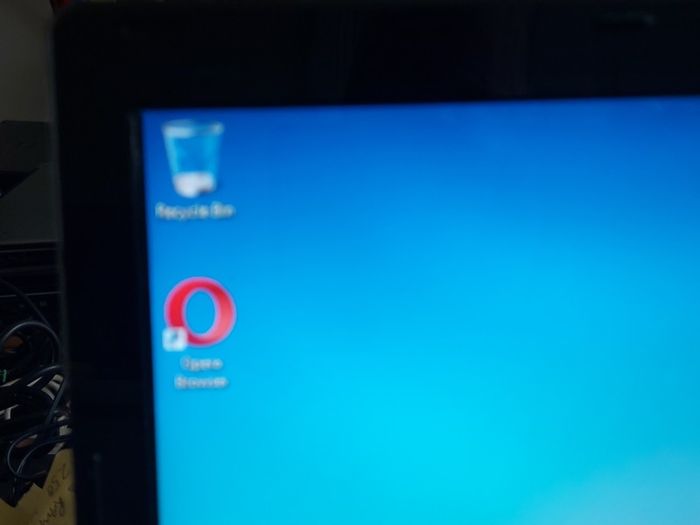 emachines E732 Series 15. inch Laptop, Model ZRDB, Intel Pentium CPU P6200, 2.13GHz, 3GB Ram, 218GB SSD, Windows 7, 64bit, Firefox, Opera, Chrome and VLC