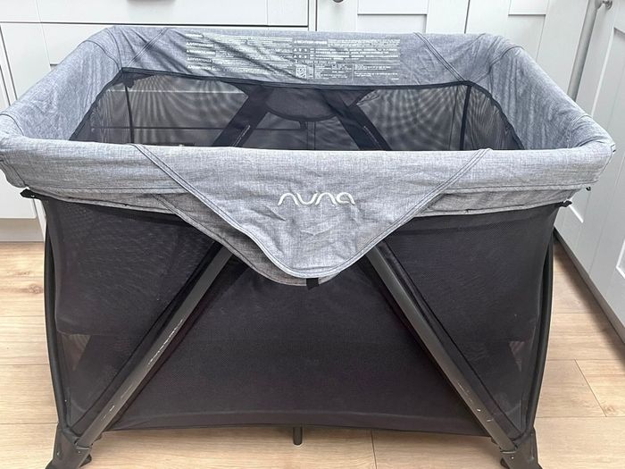 Nuna Sena Air Travel Cot