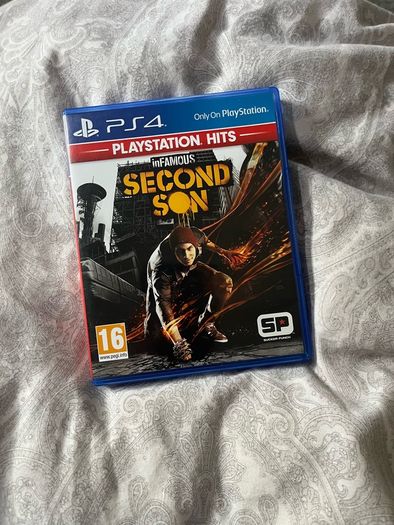 PS4 Slim With Games