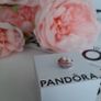 New pandora genuine lips charm Image 8