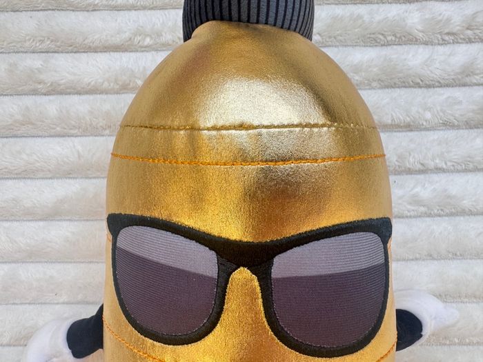 Gold Energy Drink Metallic Plush approx. 30 cm. Used Please see photos