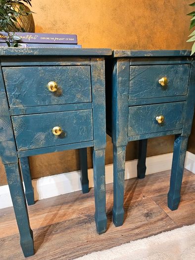 Bedside lockers