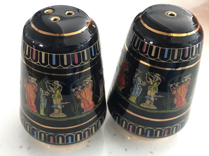 Vintage salt & pepper set