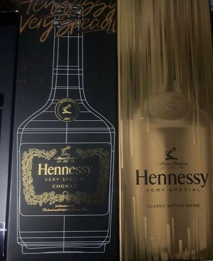Hennessy Cognac Very Special Gold empty boxes