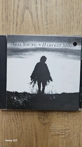 Neil Young. Harvest Moon.