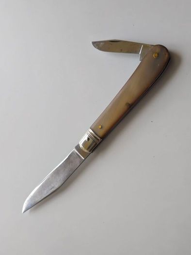 Antique 1930s Victoria Victorinox Swiss Army Knife Farmers Knife with Buffalo Horn handle Rare Collectable
