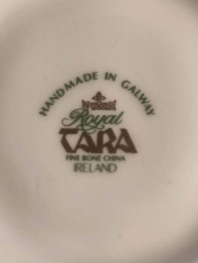 Royal Tara Book of Kells Letter Shell Shaped Trinket Dish a rare find. Handmade in Galway